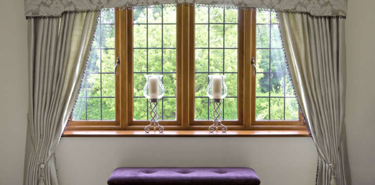 Valances and pelmets